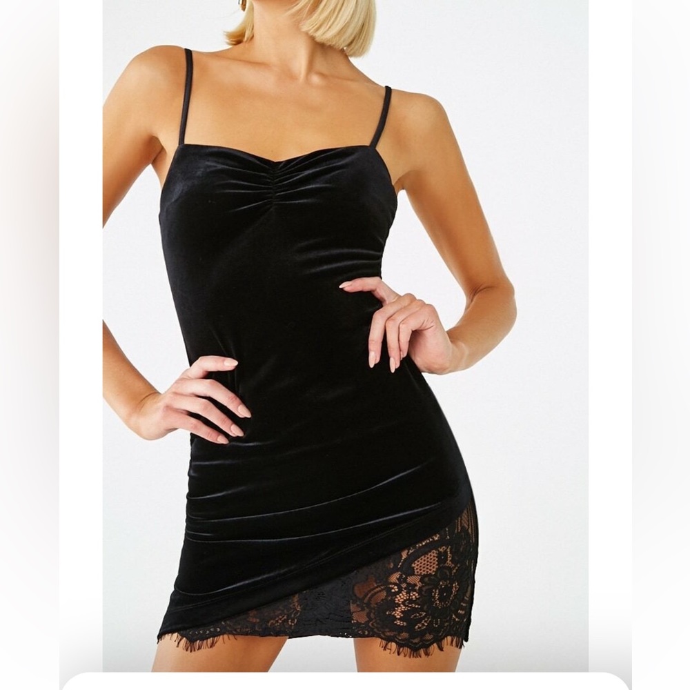 NWT Lace Trim Velvet Mini Dress